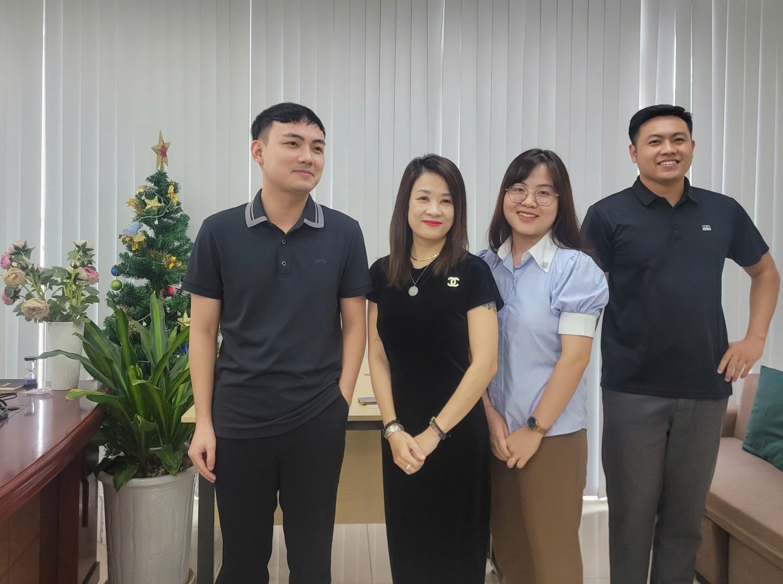 CÔNG TY TRÍ NGHĨA CHÚC MỪNG BAN CHẤP HÀNH CÔNG ĐOÀN NHIỆM KỲ 2021-2025 